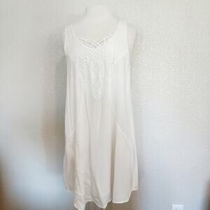 🔴3/$20 White Double Lined Casual Dress